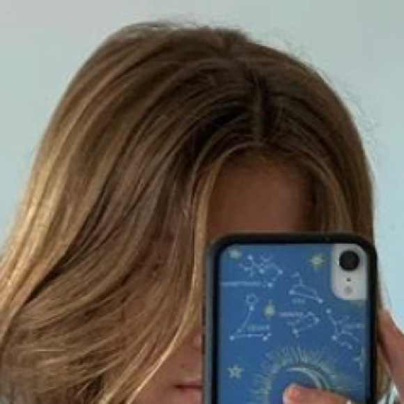 Meet your Posher, Ayslin - Picture 1 of 1